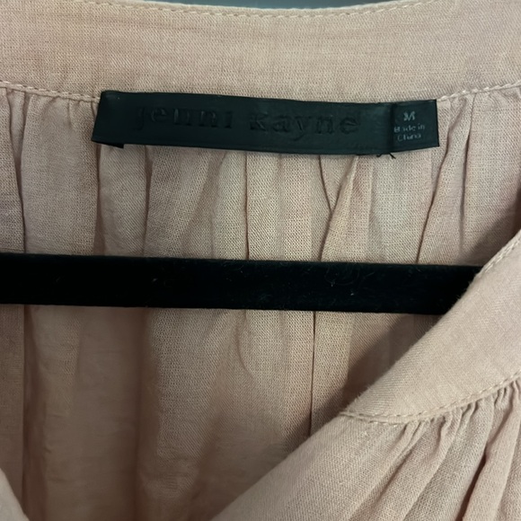 Jenni Kayne Willow blouse in blush size medium - Picture 3 of 5